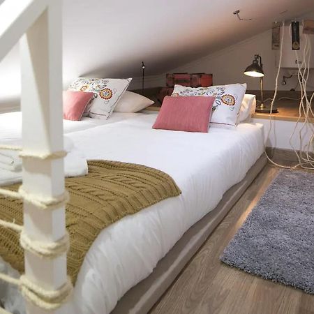 Central Mezzanine Studio Apartment Lisbon Exterior photo